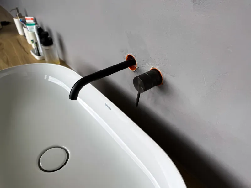 BAUKUNST – Baukosmetik Schweiz – Spachtelbelag – Vorher – Oberflächenreparatur – Bern