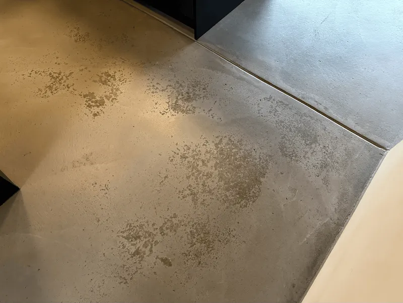BAUKUNST – Baukosmetik Schweiz – Zement – Vorher – Dekorative Beschichtung – Tessin