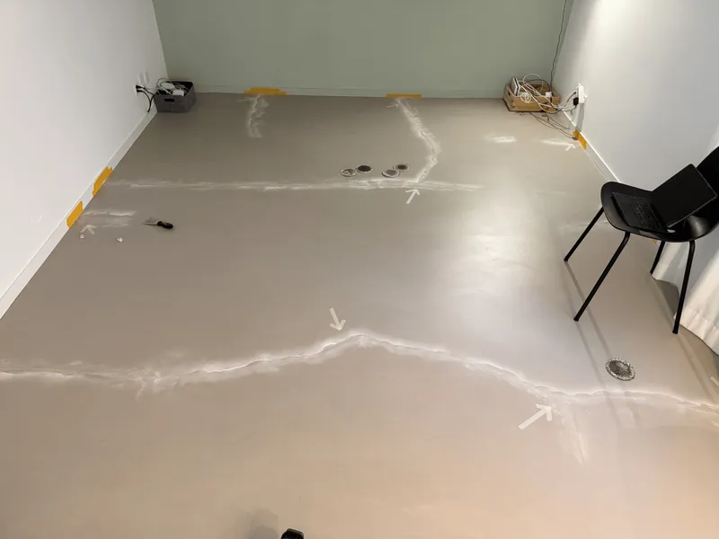 BAUKUNST – Baukosmetik Schweiz – Mikrozement – Vorher – Rissreparatur – Jura