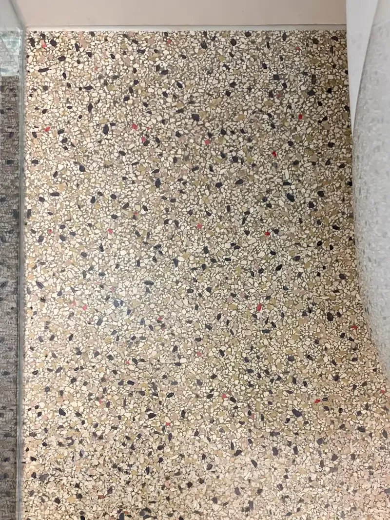 BAUKUNST – Baukosmetik Schweiz – Terrazzo – Nachher – Oberflächenreparatur – Freiburg